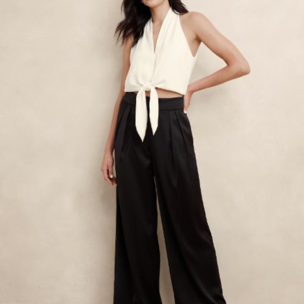 Banana Republic Tie Front Cropped Halter Top - Size M - NWT